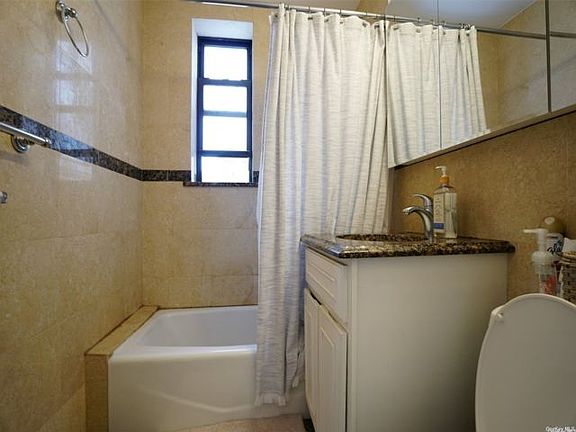 5th image of 147-43 38th Ave #E32