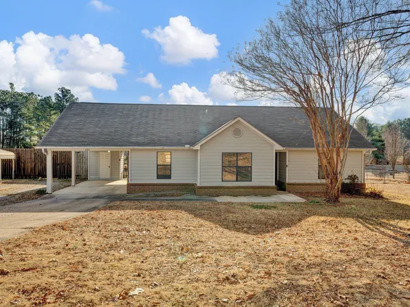 805 Tracy Rd, Millington, TN 38053