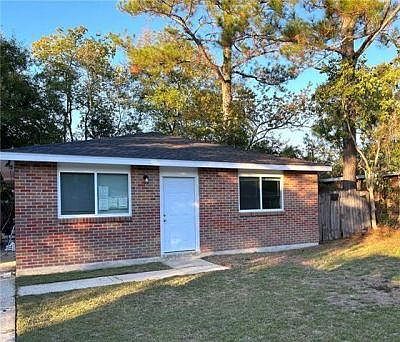 1st image of 352 Oriole Dr