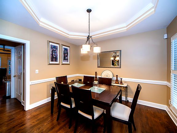 3rd image of 6173 Oxwynn Ln