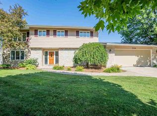 7334 Glen Eagle Dr, Bay City, MI