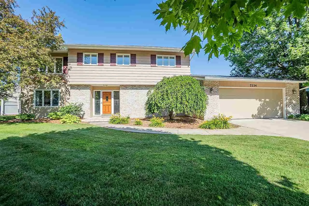 7334 Glen Eagle Dr photo 1