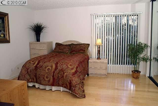 1st image of 440 N Civic Dr APT 104