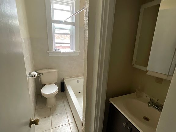 4th image of 6107 Gravois Ave #2