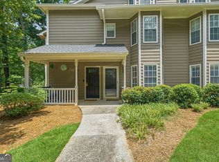2166 N Forest Trl, Dunwoody, GA 30338
