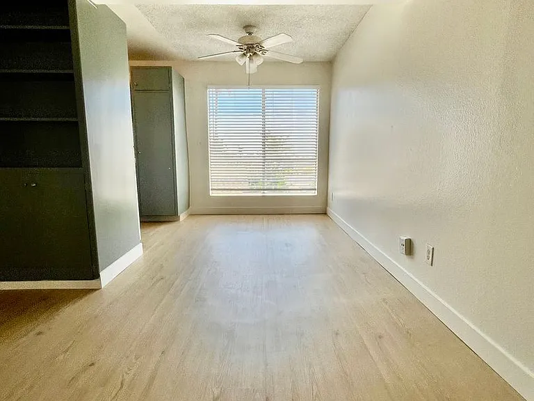 4036 Oregon St — Photo 14