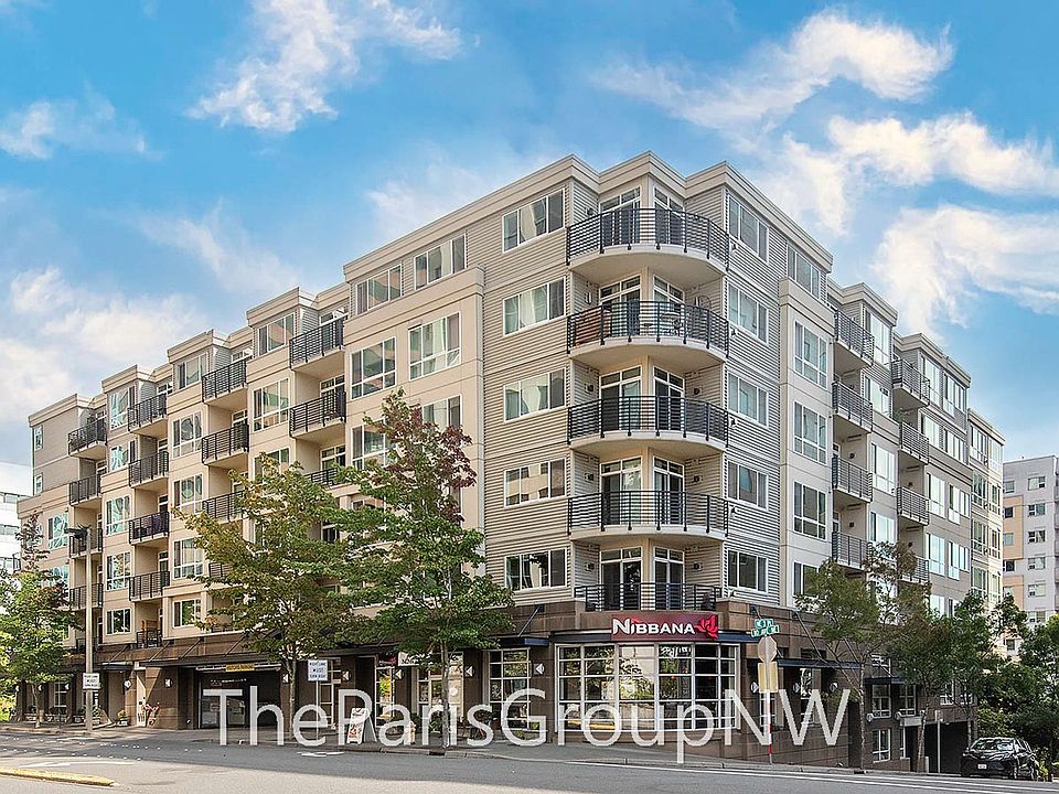 1st image of 300 110th Ave NE APT 212