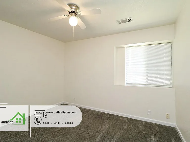 6822 Creekside St — Photo 17
