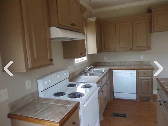 4th image of 1011 Chickasaw Dr
