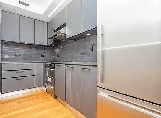 Rented by EXR | media 7