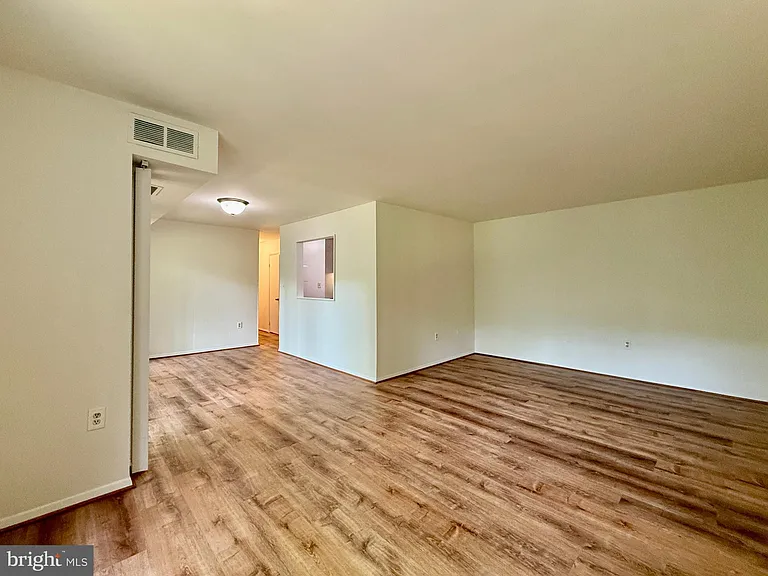 12204 Braxfield Ct #235 — Photo 7