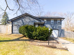 5404 SW 17th St, Des Moines, IA 50315