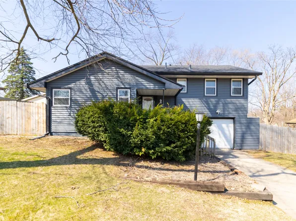 5404 SW 17th St, Des Moines, IA 50315