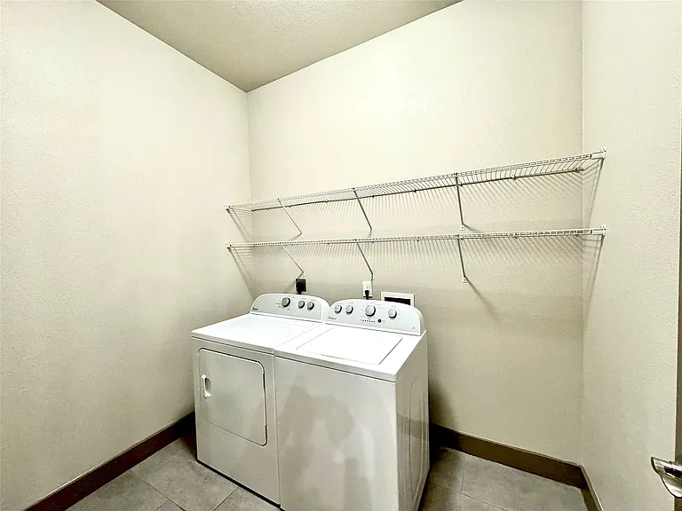 2033 S Gessner Rd #2108 — Photo 6