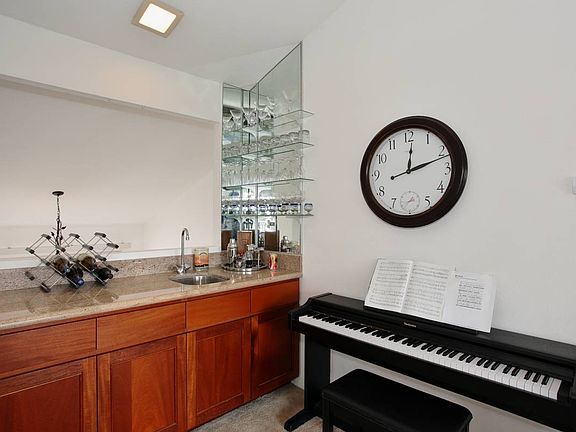 Wet Bar overlooks Dining