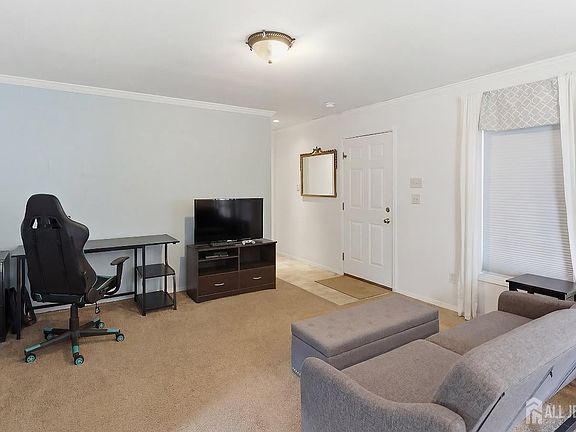 4th image of 511 Sykesville Rd #116