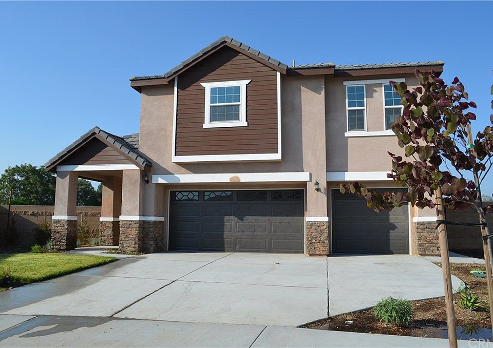 1st image of 15726 Dianthus Ave