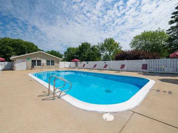 54152 Ash Rd #Py8s1b, Osceola, IN 46561