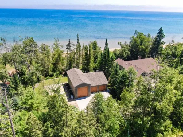 2760A Old Shore Rd, Harrisville, MI 48740