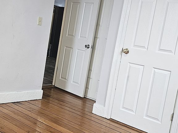 4th image of 51 Brayton Ave #1