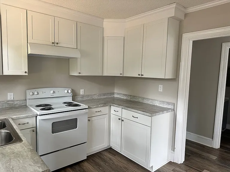 810 W Country Club Dr — Photo 10