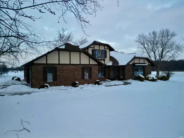 1075 E Bocock Rd, Marion, IN 46952