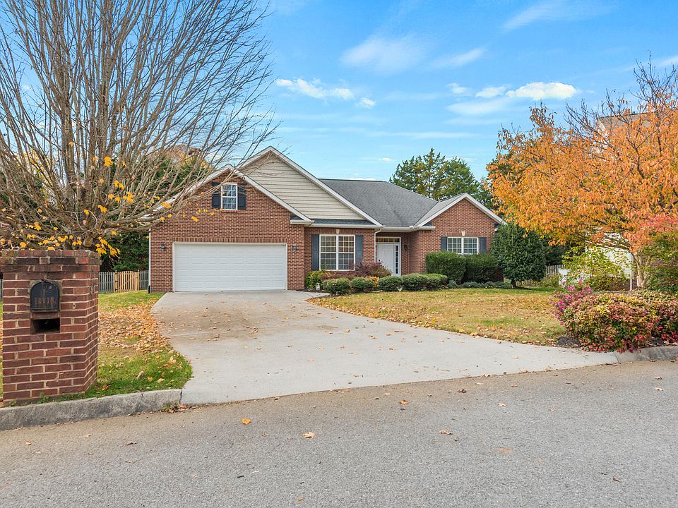 1st image of 1817 Fleming Valley Ln
