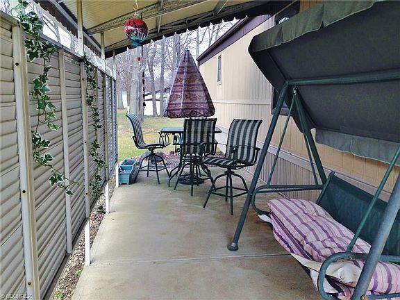 2nd image of 36 Sycamore Dr #36