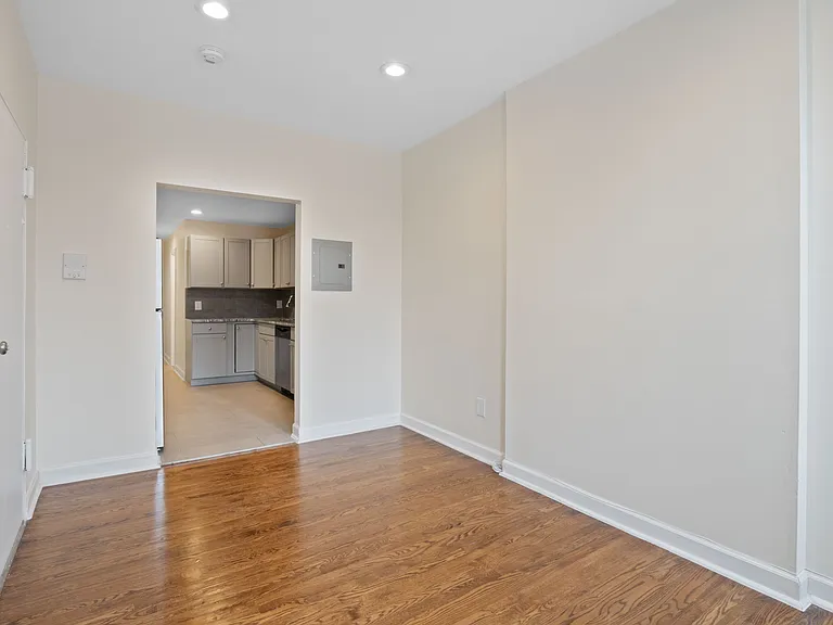 153 Christopher Columbus Dr #2R — Photo 5
