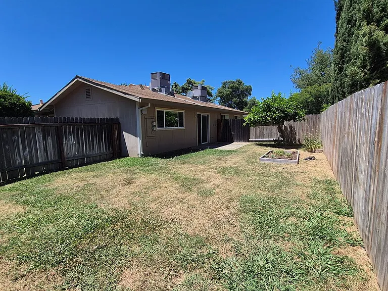 3332 Jayanne Way — Photo 28