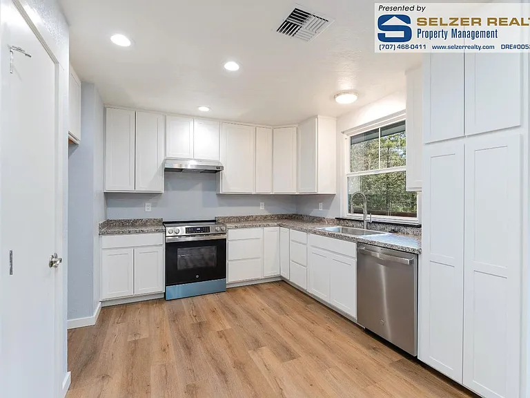 25053 Robin Cir — Photo 6