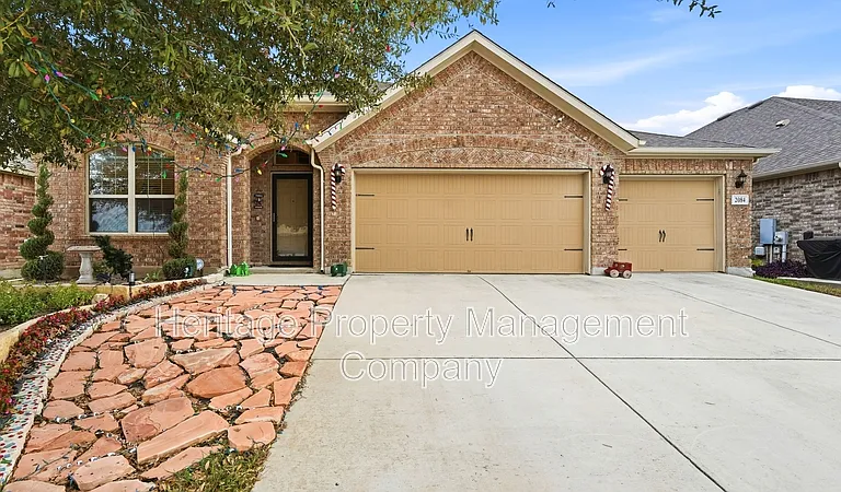 2084 Tejas Pecan — Photo 1