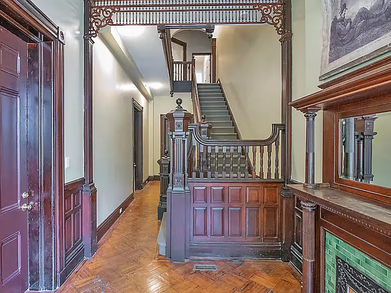 18 W Franklin St #1 — Photo 4
