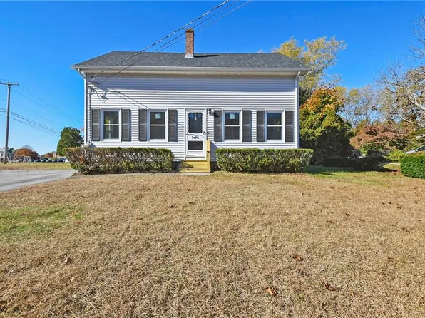 362 Market St, Warren, RI 02885