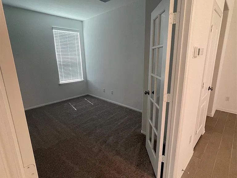 8111 Royal Palm Ct — Photo 26