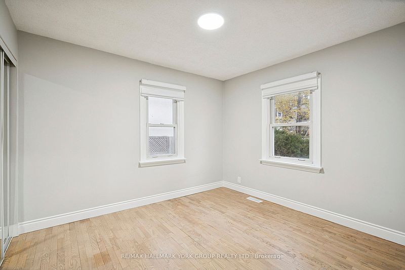 Toronto House for rent - 4 Bedrooms — photo 13