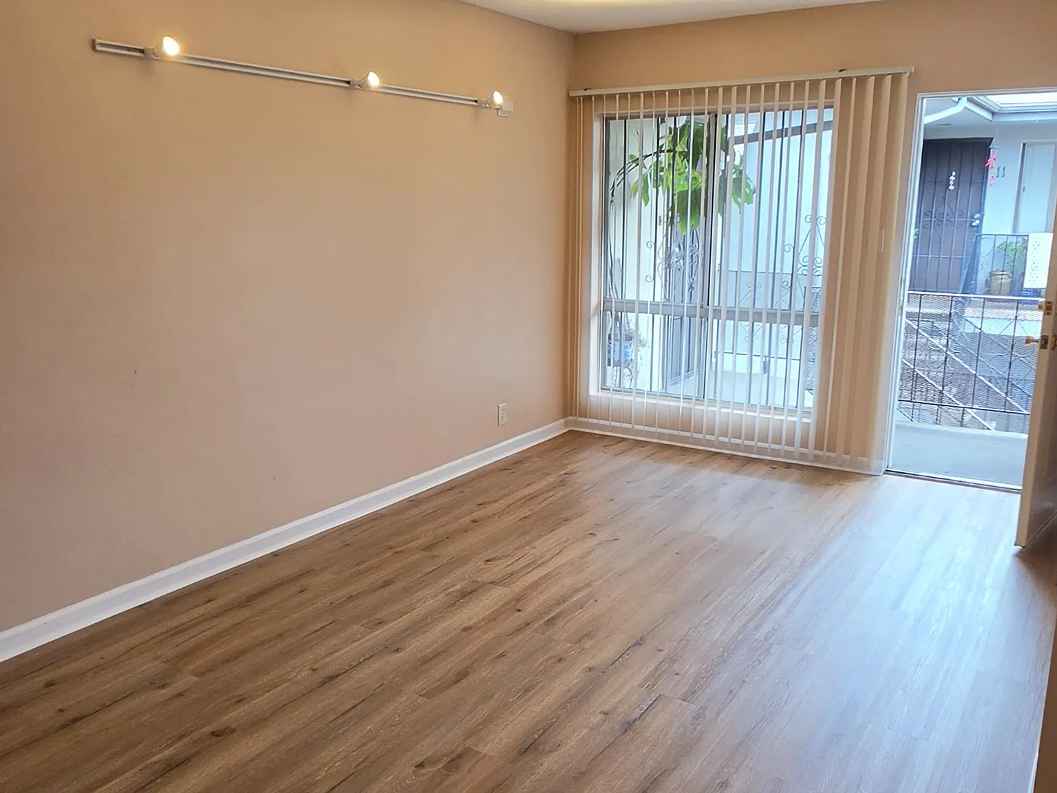 1 bed, $1,600 — Photo 2