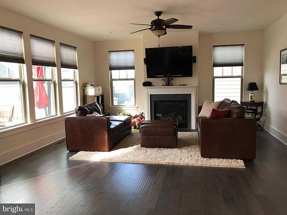 4th image of 2416 Glouster Pointe Dr