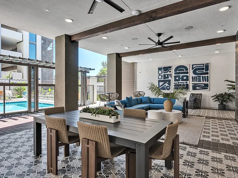Downtown Ontario Luxury Apartments — Photo 76
