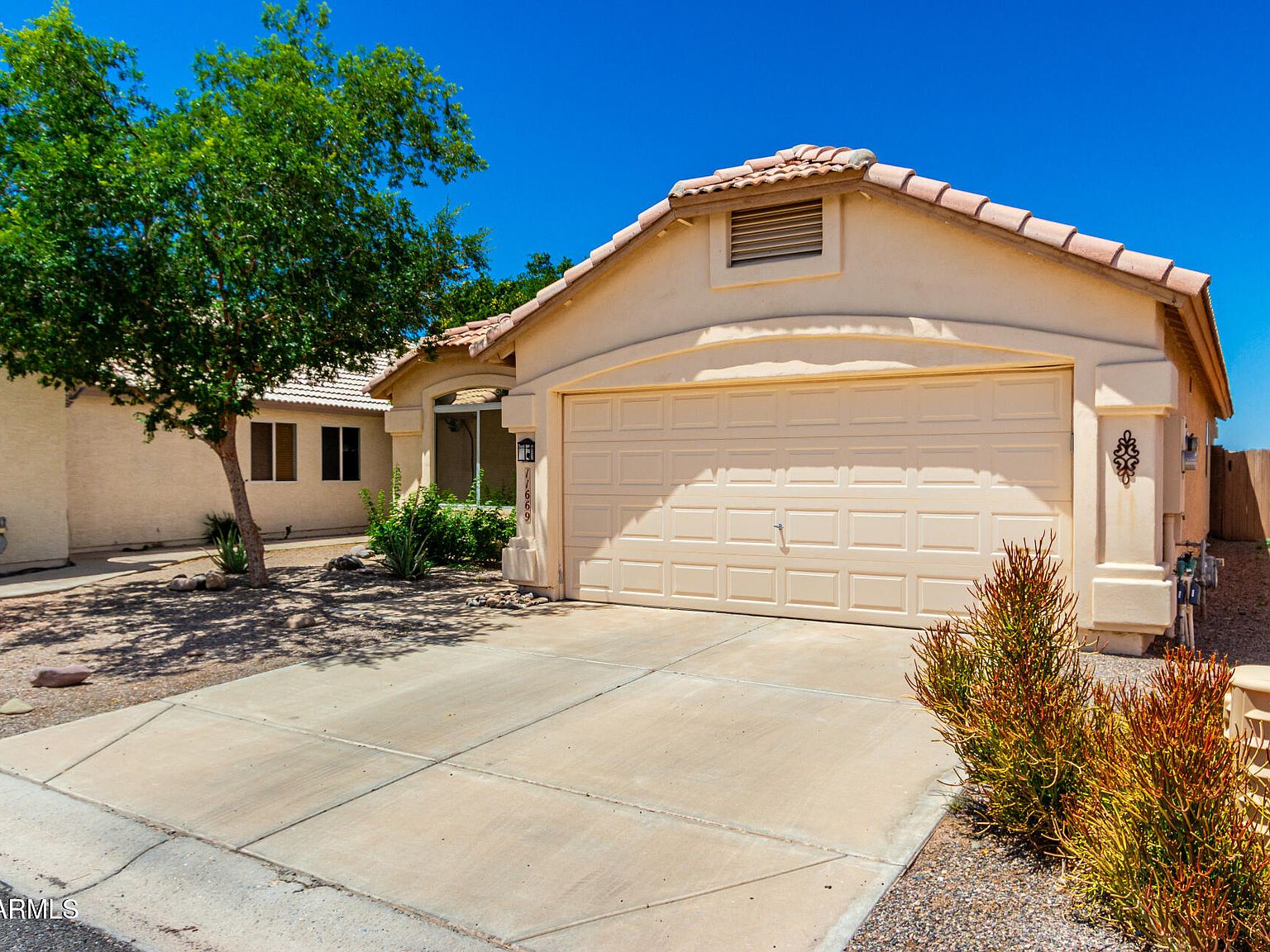 11669 W Pine Mountain Ct