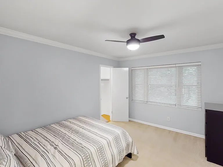 1306 Francisco Dr — Photo 15