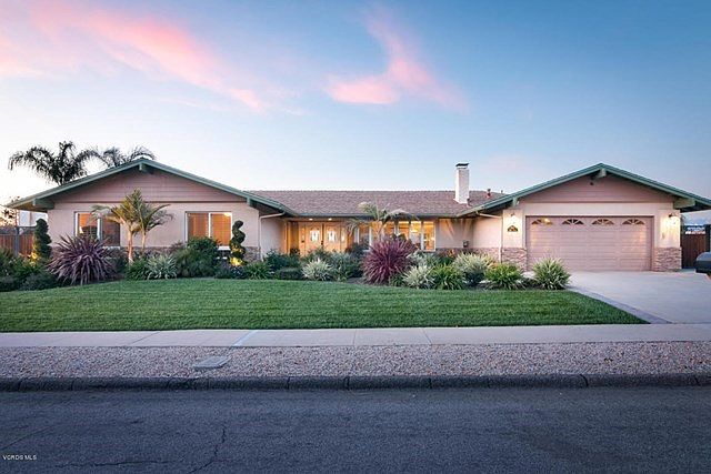 893_Trueno_Ave-MLS_Size-001-36-Twilight_