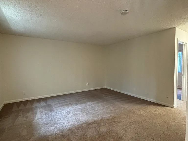 14 Highland Ave #2 — Photo 16