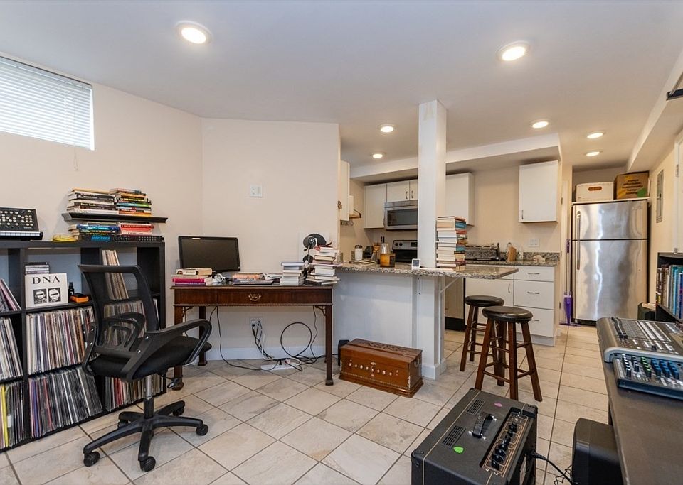 1st image of 373-375 Broadway #2B