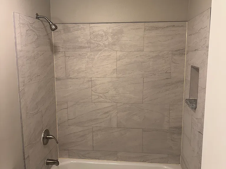 426 Foster St — Photo 5