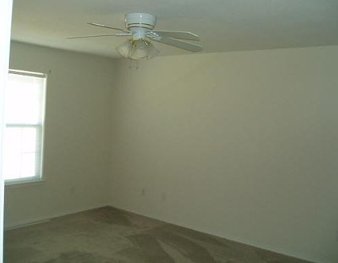 5th image of 180 Rock Dove Dr