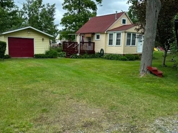 248 Garfield Ave, Angola, NY 14006