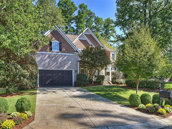 3317 Old Closeburn Ct, Charlotte, NC 28210