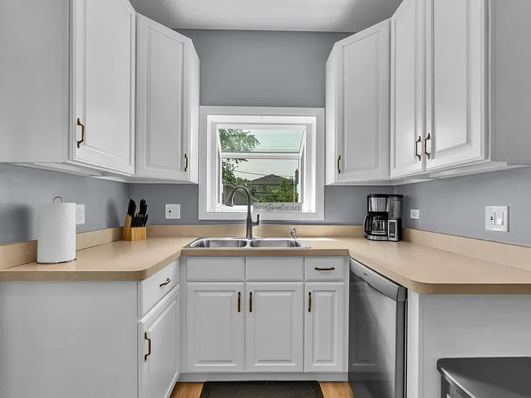 408 S Mitchell Ave — Photo 8