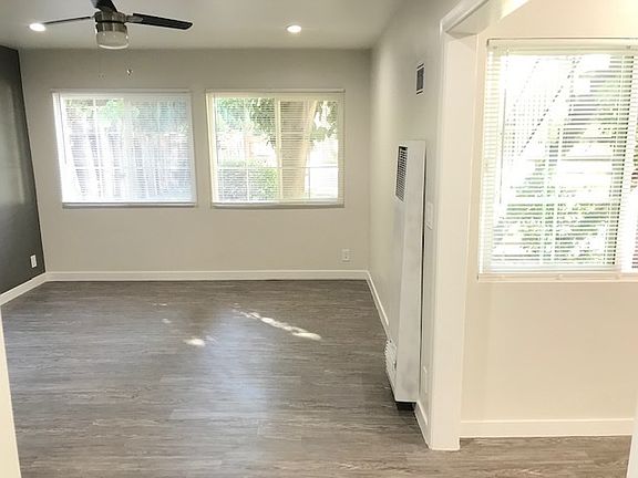 3rd image of 7314 Variel Ave APT 12A